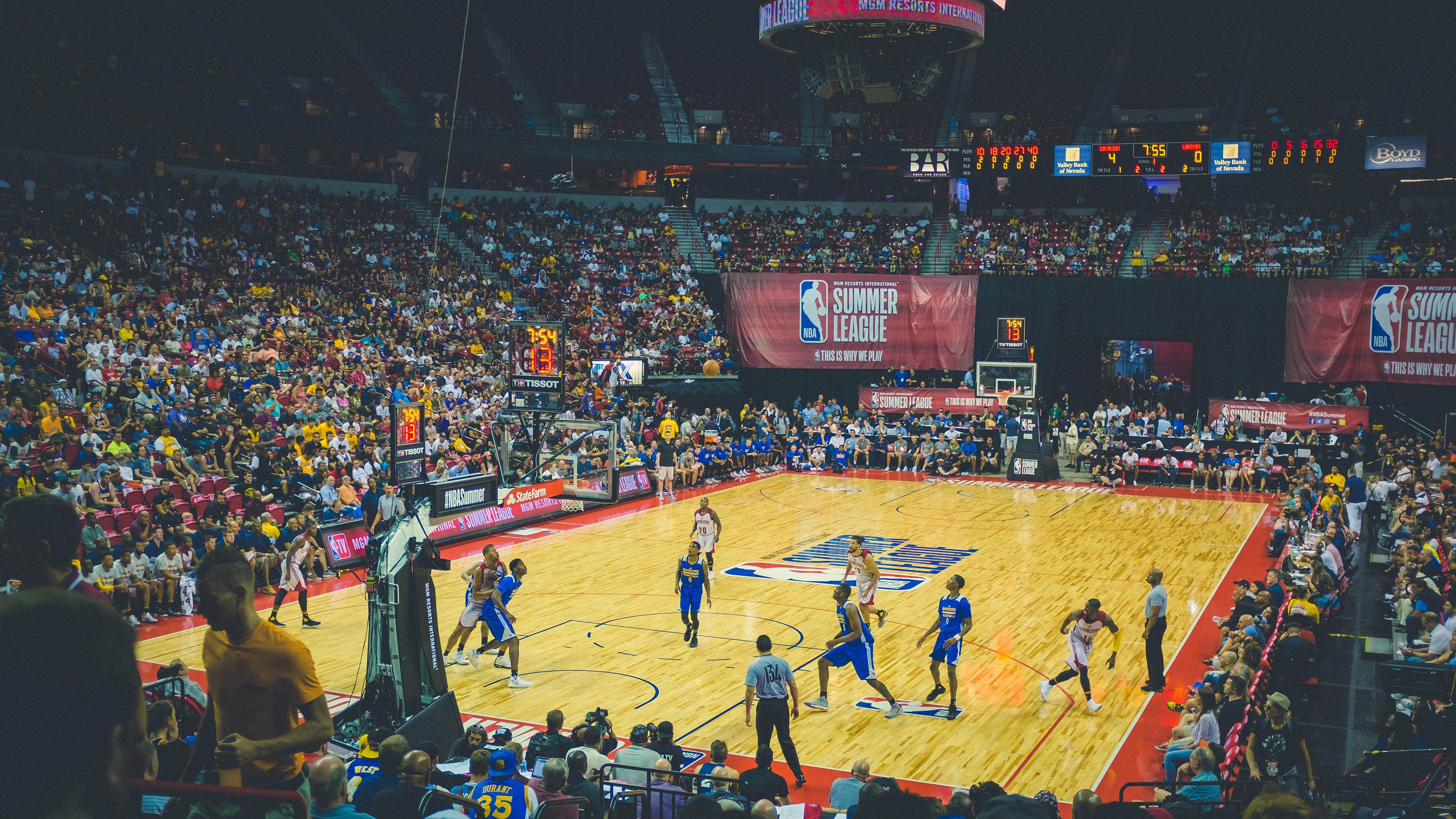 全国羽毛球锦标赛圆满落幕，新锐选手表现抢眼